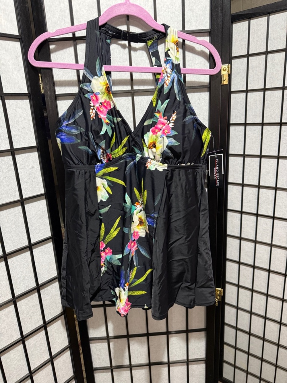 Island Escape Black Floral One-Piece Swimdress Size 16W